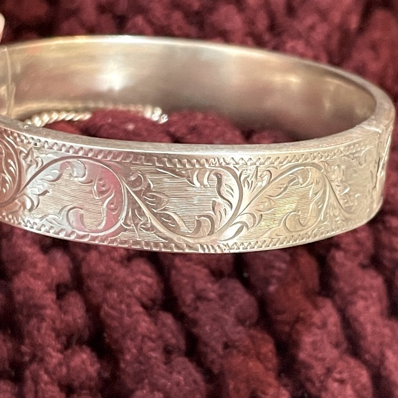Vintage Engraved Sterling Bangle Bracelet - Picture 5 of 10